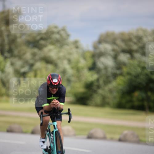 16.06.2024 - 26. Vierlanden-Triathlon Jannik Wohlers http://msf.ph/oto/6283851 16.06.2024 11:25:47 Radfahren 19, 20, 479, 591, 604, 629 meine-sportfotos.de