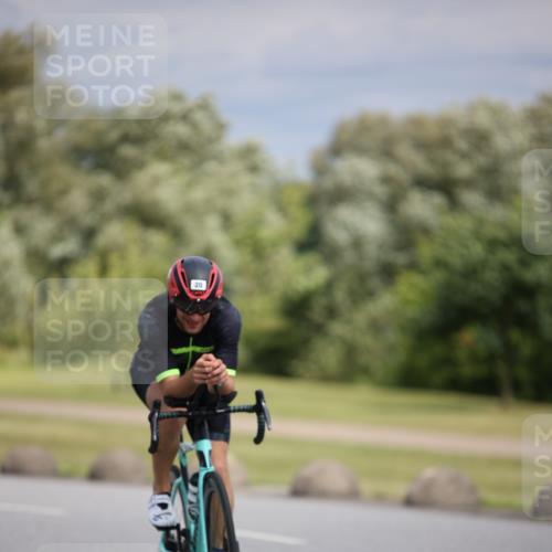 16.06.2024 - 26. Vierlanden-Triathlon Jannik Wohlers http://msf.ph/oto/6283854 16.06.2024 11:25:47 Radfahren 19, 20, 479, 591, 604, 629 meine-sportfotos.de