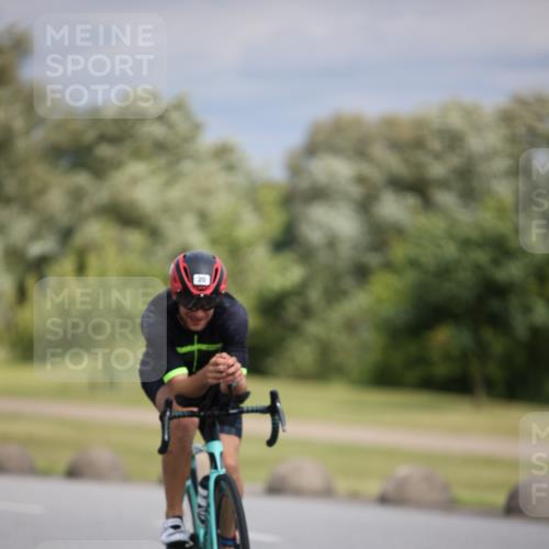 16.06.2024 - 26. Vierlanden-Triathlon Jannik Wohlers http://msf.ph/oto/6283859 16.06.2024 11:25:47 Radfahren 19, 20, 479, 591, 604, 629 meine-sportfotos.de