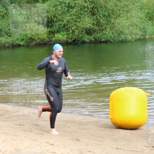 16.06.2024 - 26. Vierlanden-Triathlon Strokosch-Dieckow http://msf.ph/oto/6283874 16.06.2024 09:08:35 Schwimmen  meine-sportfotos.de