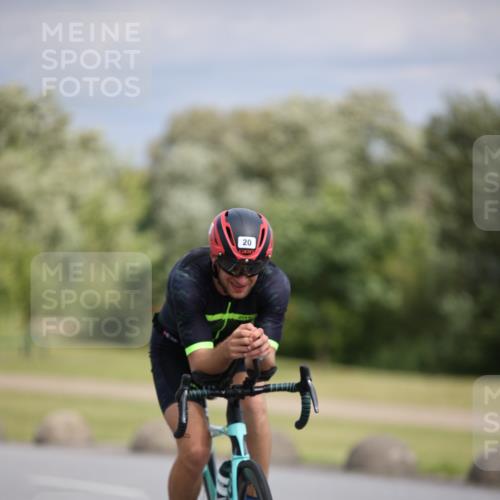 16.06.2024 - 26. Vierlanden-Triathlon Jannik Wohlers http://msf.ph/oto/6283878 16.06.2024 11:25:48 Radfahren 19, 20, 479, 591, 604, 629 meine-sportfotos.de