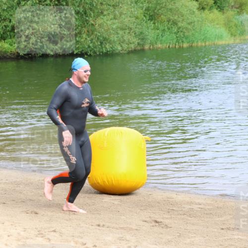 16.06.2024 - 26. Vierlanden-Triathlon Strokosch-Dieckow http://msf.ph/oto/6283901 16.06.2024 09:08:35 Schwimmen  meine-sportfotos.de