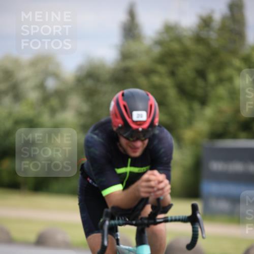 16.06.2024 - 26. Vierlanden-Triathlon Jannik Wohlers http://msf.ph/oto/6283902 16.06.2024 11:25:48 Radfahren 19, 20, 479, 591, 604, 629 meine-sportfotos.de