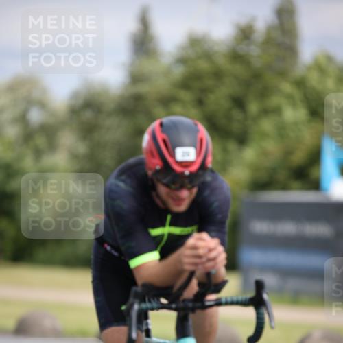 16.06.2024 - 26. Vierlanden-Triathlon Jannik Wohlers http://msf.ph/oto/6283904 16.06.2024 11:25:48 Radfahren 19, 20, 479, 591, 604, 629 meine-sportfotos.de