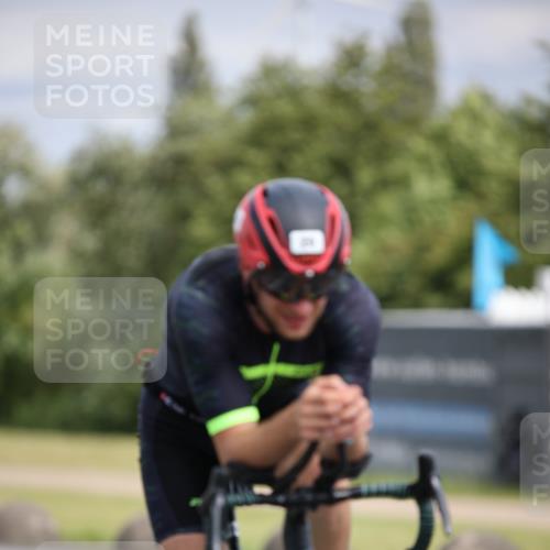 16.06.2024 - 26. Vierlanden-Triathlon Jannik Wohlers http://msf.ph/oto/6283906 16.06.2024 11:25:48 Radfahren 19, 20, 479, 591, 604, 629 meine-sportfotos.de