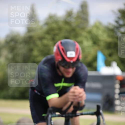 16.06.2024 - 26. Vierlanden-Triathlon Jannik Wohlers http://msf.ph/oto/6283908 16.06.2024 11:25:48 Radfahren 19, 20, 479, 591, 604, 629 meine-sportfotos.de
