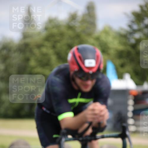 16.06.2024 - 26. Vierlanden-Triathlon Jannik Wohlers http://msf.ph/oto/6283911 16.06.2024 11:25:48 Radfahren 19, 20, 479, 591, 604, 629 meine-sportfotos.de