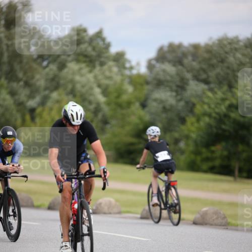 16.06.2024 - 26. Vierlanden-Triathlon Jannik Wohlers http://msf.ph/oto/6283915 16.06.2024 11:27:47 Radfahren 26, 144, 176, 481, 578, 582, 619 meine-sportfotos.de