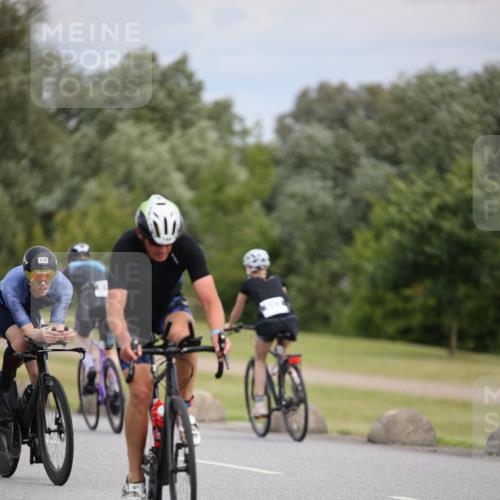 16.06.2024 - 26. Vierlanden-Triathlon Jannik Wohlers http://msf.ph/oto/6283920 16.06.2024 11:27:47 Radfahren 26, 144, 176, 481, 578, 582, 619 meine-sportfotos.de