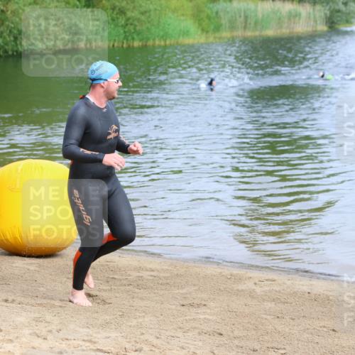 16.06.2024 - 26. Vierlanden-Triathlon Strokosch-Dieckow http://msf.ph/oto/6283927 16.06.2024 09:08:35 Schwimmen  meine-sportfotos.de