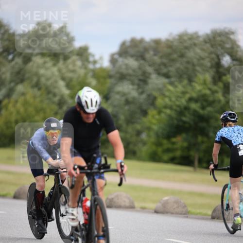 16.06.2024 - 26. Vierlanden-Triathlon Jannik Wohlers http://msf.ph/oto/6283934 16.06.2024 11:27:47 Radfahren 26, 144, 176, 481, 578, 582, 619 meine-sportfotos.de