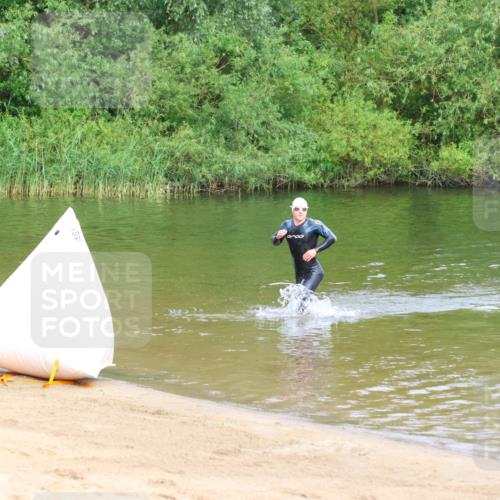 16.06.2024 - 26. Vierlanden-Triathlon Strokosch-Dieckow http://msf.ph/oto/6283936 16.06.2024 09:08:53 Schwimmen  meine-sportfotos.de