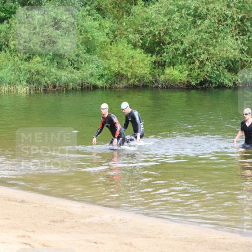 16.06.2024 - 26. Vierlanden-Triathlon Strokosch-Dieckow http://msf.ph/oto/6283971 16.06.2024 09:08:58 Schwimmen  meine-sportfotos.de