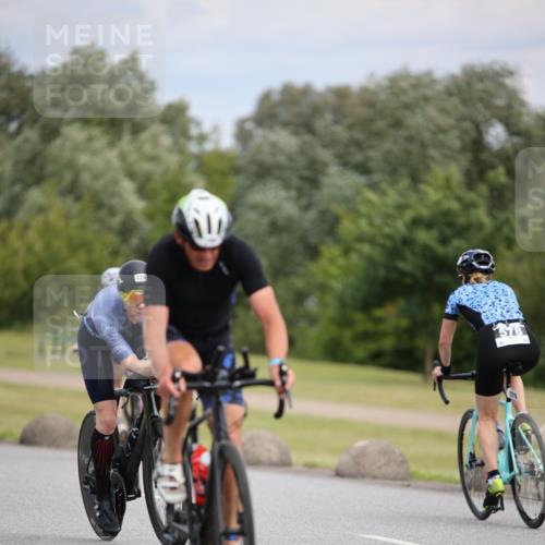 16.06.2024 - 26. Vierlanden-Triathlon Jannik Wohlers http://msf.ph/oto/6284019 16.06.2024 11:27:47 Radfahren 26, 144, 176, 481, 578, 582, 619 meine-sportfotos.de