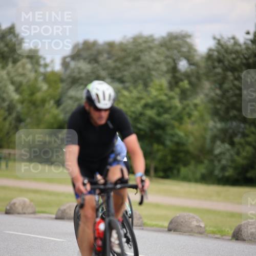 16.06.2024 - 26. Vierlanden-Triathlon Jannik Wohlers http://msf.ph/oto/6284031 16.06.2024 11:27:47 Radfahren 26, 144, 176, 481, 578, 582, 619 meine-sportfotos.de