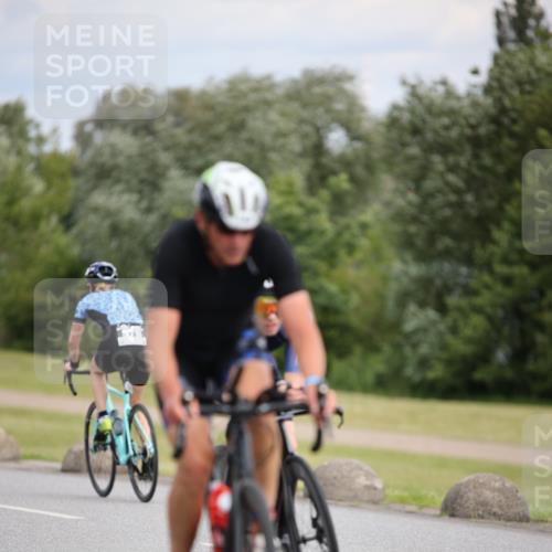 16.06.2024 - 26. Vierlanden-Triathlon Jannik Wohlers http://msf.ph/oto/6284104 16.06.2024 11:27:47 Radfahren 26, 144, 176, 481, 578, 582, 619 meine-sportfotos.de