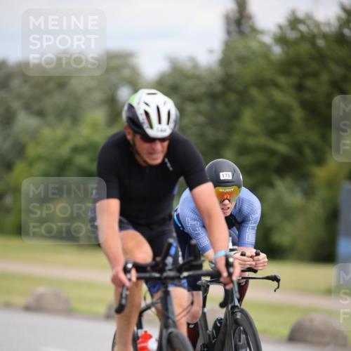 16.06.2024 - 26. Vierlanden-Triathlon Jannik Wohlers http://msf.ph/oto/6284116 16.06.2024 11:27:48 Radfahren 26, 144, 176, 481, 578, 582, 619 meine-sportfotos.de