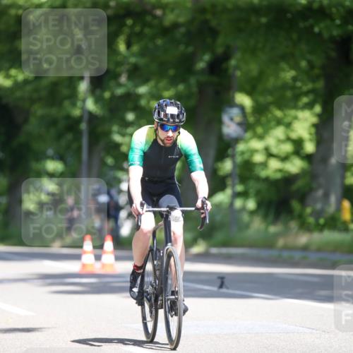 16.06.2024 - 7 Türme Triathlon Fuchs,  Jonas http://msf.ph/oto/6284159 16.06.2024 11:19:58 Radfahren 13, 109, 199, 230, 231, 248, 262 meine-sportfotos.de