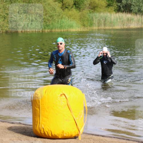 16.06.2024 - 26. Vierlanden-Triathlon Strokosch-Dieckow http://msf.ph/oto/6284218 16.06.2024 09:30:28 Schwimmen 5, 42, 5, 42 meine-sportfotos.de
