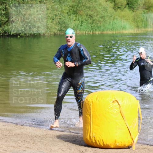 16.06.2024 - 26. Vierlanden-Triathlon Strokosch-Dieckow http://msf.ph/oto/6284235 16.06.2024 09:30:29 Schwimmen 5, 42, 5, 42 meine-sportfotos.de