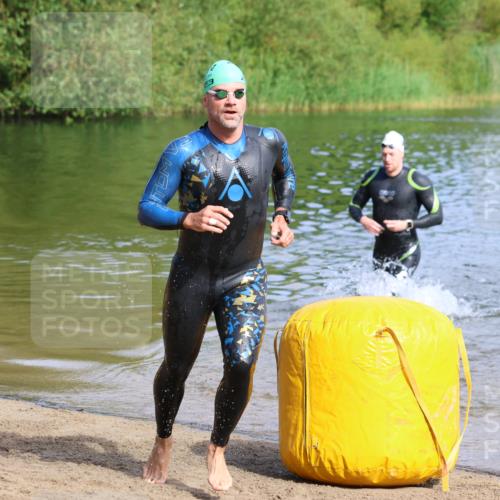 16.06.2024 - 26. Vierlanden-Triathlon Strokosch-Dieckow http://msf.ph/oto/6284342 16.06.2024 09:30:30 Schwimmen 5, 42, 5, 42 meine-sportfotos.de