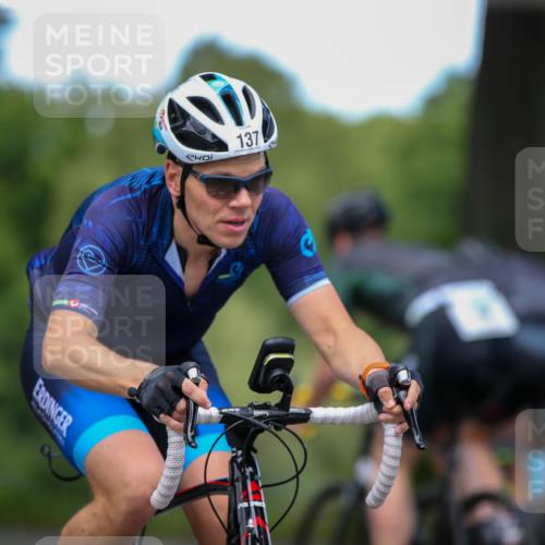 16.06.2024 - 7 Türme Triathlon Fuchs,  Jonas http://msf.ph/oto/6284445 16.06.2024 11:26:18 Radfahren 137 meine-sportfotos.de