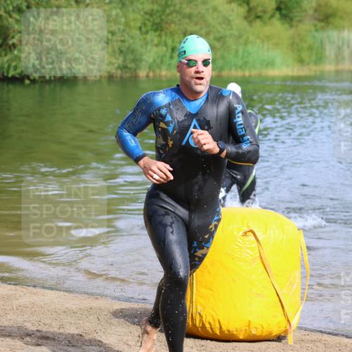 16.06.2024 - 26. Vierlanden-Triathlon Strokosch-Dieckow http://msf.ph/oto/6284482 16.06.2024 09:30:30 Schwimmen 5, 42, 5, 42 meine-sportfotos.de