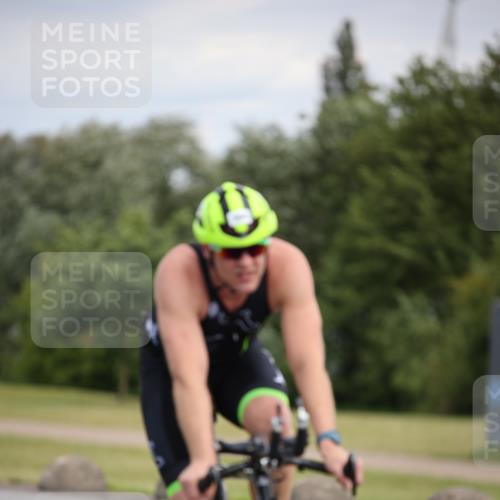 16.06.2024 - 26. Vierlanden-Triathlon Jannik Wohlers http://msf.ph/oto/6284504 16.06.2024 11:27:59 Radfahren 7, 108, 164, 480, 490 meine-sportfotos.de
