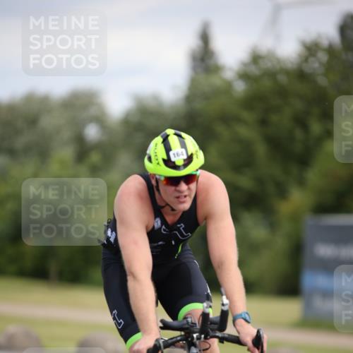 16.06.2024 - 26. Vierlanden-Triathlon Jannik Wohlers http://msf.ph/oto/6284510 16.06.2024 11:27:59 Radfahren 7, 108, 164, 480, 490 meine-sportfotos.de