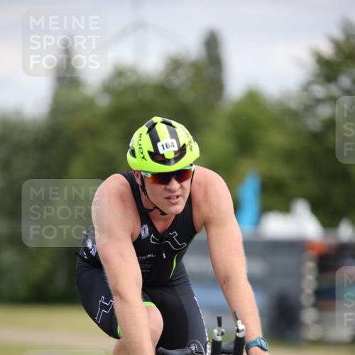 16.06.2024 - 26. Vierlanden-Triathlon Jannik Wohlers http://msf.ph/oto/6284523 16.06.2024 11:27:59 Radfahren 7, 108, 164, 480, 490 meine-sportfotos.de