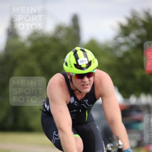16.06.2024 - 26. Vierlanden-Triathlon Jannik Wohlers http://msf.ph/oto/6284540 16.06.2024 11:27:59 Radfahren 7, 108, 164, 480, 490 meine-sportfotos.de