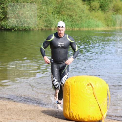 16.06.2024 - 26. Vierlanden-Triathlon Strokosch-Dieckow http://msf.ph/oto/6284573 16.06.2024 09:30:32 Schwimmen 5, 42, 5, 42 meine-sportfotos.de
