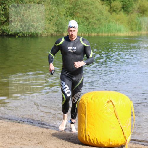 16.06.2024 - 26. Vierlanden-Triathlon Strokosch-Dieckow http://msf.ph/oto/6284625 16.06.2024 09:30:32 Schwimmen 5, 42, 5, 42 meine-sportfotos.de