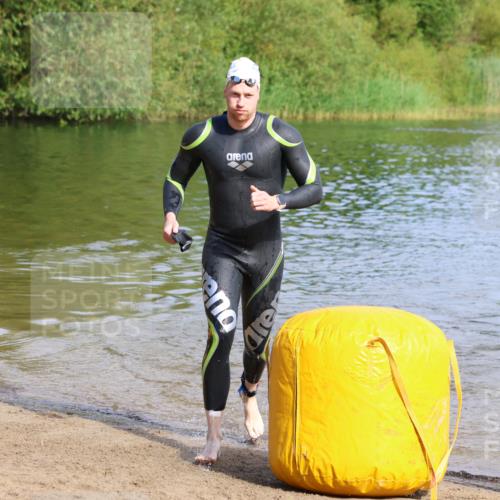 16.06.2024 - 26. Vierlanden-Triathlon Strokosch-Dieckow http://msf.ph/oto/6284669 16.06.2024 09:30:33 Schwimmen 5, 42, 5, 42 meine-sportfotos.de