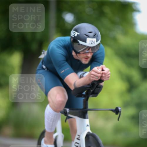 16.06.2024 - 7 Türme Triathlon Fuchs,  Jonas http://msf.ph/oto/6284688 16.06.2024 10:02:58 Radfahren 124 meine-sportfotos.de