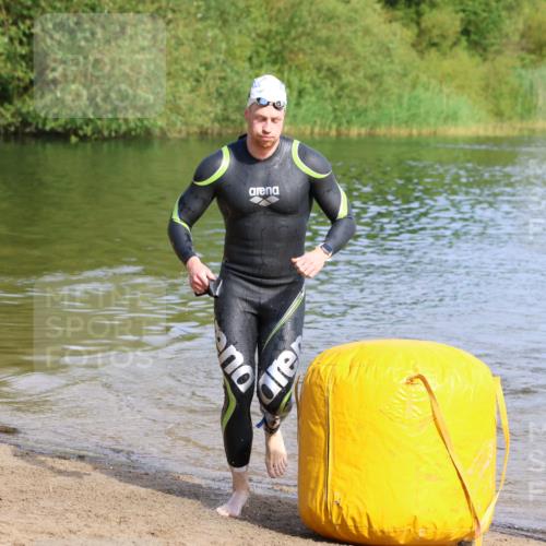 16.06.2024 - 26. Vierlanden-Triathlon Strokosch-Dieckow http://msf.ph/oto/6284711 16.06.2024 09:30:33 Schwimmen 5, 42, 5, 42 meine-sportfotos.de