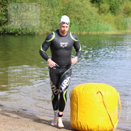 16.06.2024 - 26. Vierlanden-Triathlon Strokosch-Dieckow http://msf.ph/oto/6284764 16.06.2024 09:30:33 Schwimmen 5, 42, 5, 42 meine-sportfotos.de