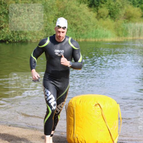 16.06.2024 - 26. Vierlanden-Triathlon Strokosch-Dieckow http://msf.ph/oto/6284935 16.06.2024 09:30:33 Schwimmen 5, 42, 5, 42 meine-sportfotos.de