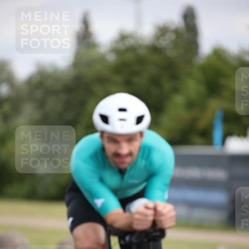 16.06.2024 - 26. Vierlanden-Triathlon Jannik Wohlers http://msf.ph/oto/6284975 16.06.2024 11:28:02 Radfahren 7, 108, 164, 480, 566 meine-sportfotos.de