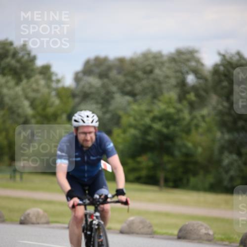 16.06.2024 - 26. Vierlanden-Triathlon Jannik Wohlers http://msf.ph/oto/6285004 16.06.2024 11:28:09 Radfahren 7, 95, 207, 566 meine-sportfotos.de