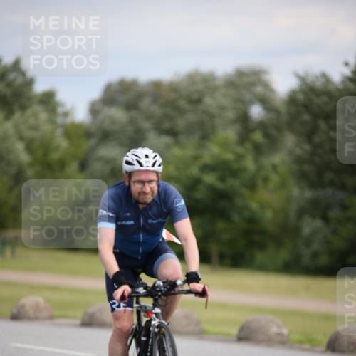 16.06.2024 - 26. Vierlanden-Triathlon Jannik Wohlers http://msf.ph/oto/6285025 16.06.2024 11:28:09 Radfahren 7, 95, 207, 566 meine-sportfotos.de