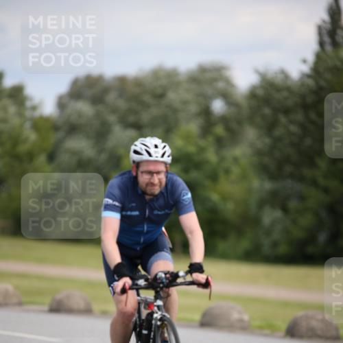 16.06.2024 - 26. Vierlanden-Triathlon Jannik Wohlers http://msf.ph/oto/6285037 16.06.2024 11:28:09 Radfahren 7, 95, 207, 566 meine-sportfotos.de