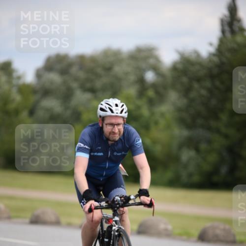 16.06.2024 - 26. Vierlanden-Triathlon Jannik Wohlers http://msf.ph/oto/6285040 16.06.2024 11:28:09 Radfahren 7, 95, 207, 566 meine-sportfotos.de
