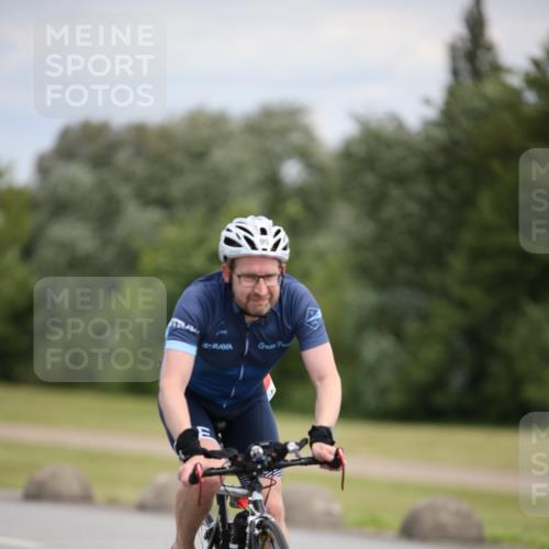 16.06.2024 - 26. Vierlanden-Triathlon Jannik Wohlers http://msf.ph/oto/6285049 16.06.2024 11:28:09 Radfahren 7, 95, 207, 566 meine-sportfotos.de