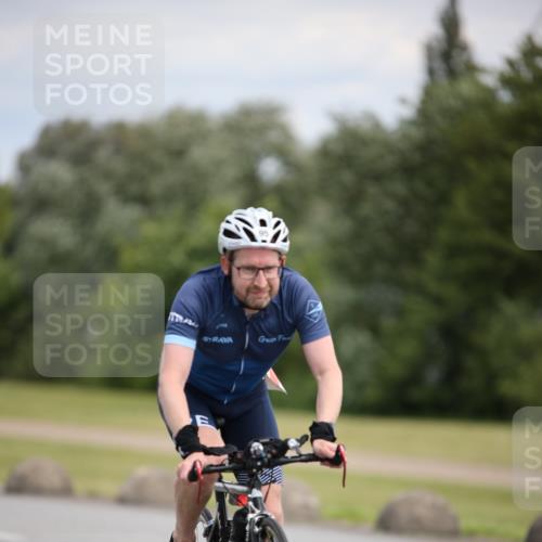 16.06.2024 - 26. Vierlanden-Triathlon Jannik Wohlers http://msf.ph/oto/6285064 16.06.2024 11:28:09 Radfahren 7, 95, 207, 566 meine-sportfotos.de
