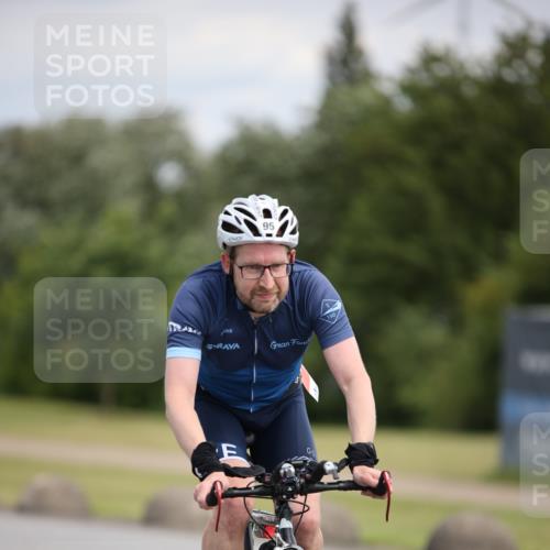 16.06.2024 - 26. Vierlanden-Triathlon Jannik Wohlers http://msf.ph/oto/6285106 16.06.2024 11:28:10 Radfahren 95, 207, 566 meine-sportfotos.de