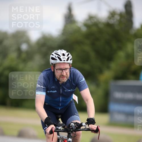 16.06.2024 - 26. Vierlanden-Triathlon Jannik Wohlers http://msf.ph/oto/6285122 16.06.2024 11:28:10 Radfahren 95, 207, 566 meine-sportfotos.de