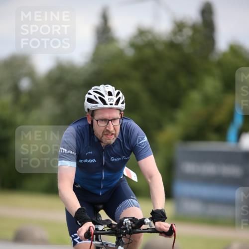 16.06.2024 - 26. Vierlanden-Triathlon Jannik Wohlers http://msf.ph/oto/6285129 16.06.2024 11:28:10 Radfahren 95, 207, 566 meine-sportfotos.de