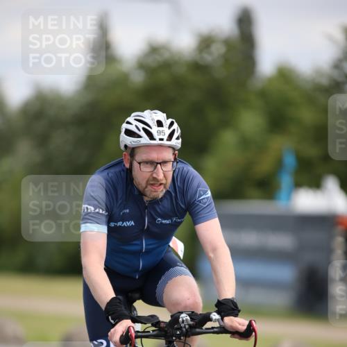 16.06.2024 - 26. Vierlanden-Triathlon Jannik Wohlers http://msf.ph/oto/6285143 16.06.2024 11:28:10 Radfahren 95, 207, 566 meine-sportfotos.de