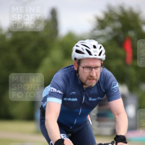 16.06.2024 - 26. Vierlanden-Triathlon Jannik Wohlers http://msf.ph/oto/6285168 16.06.2024 11:28:10 Radfahren 95, 207, 566 meine-sportfotos.de
